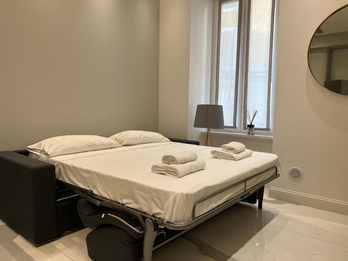 Apt Moscova- Milano Dream! Luaran gambar