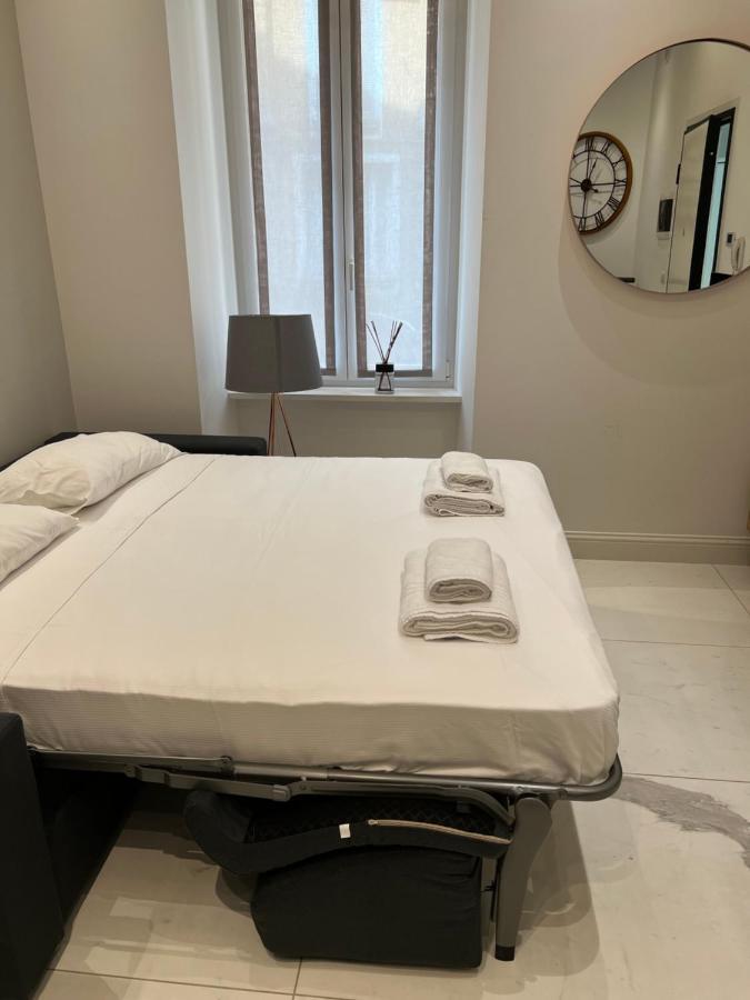 Apt Moscova- Milano Dream! Luaran gambar