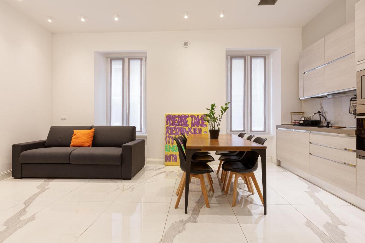 Apt Moscova- Milano Dream! Luaran gambar