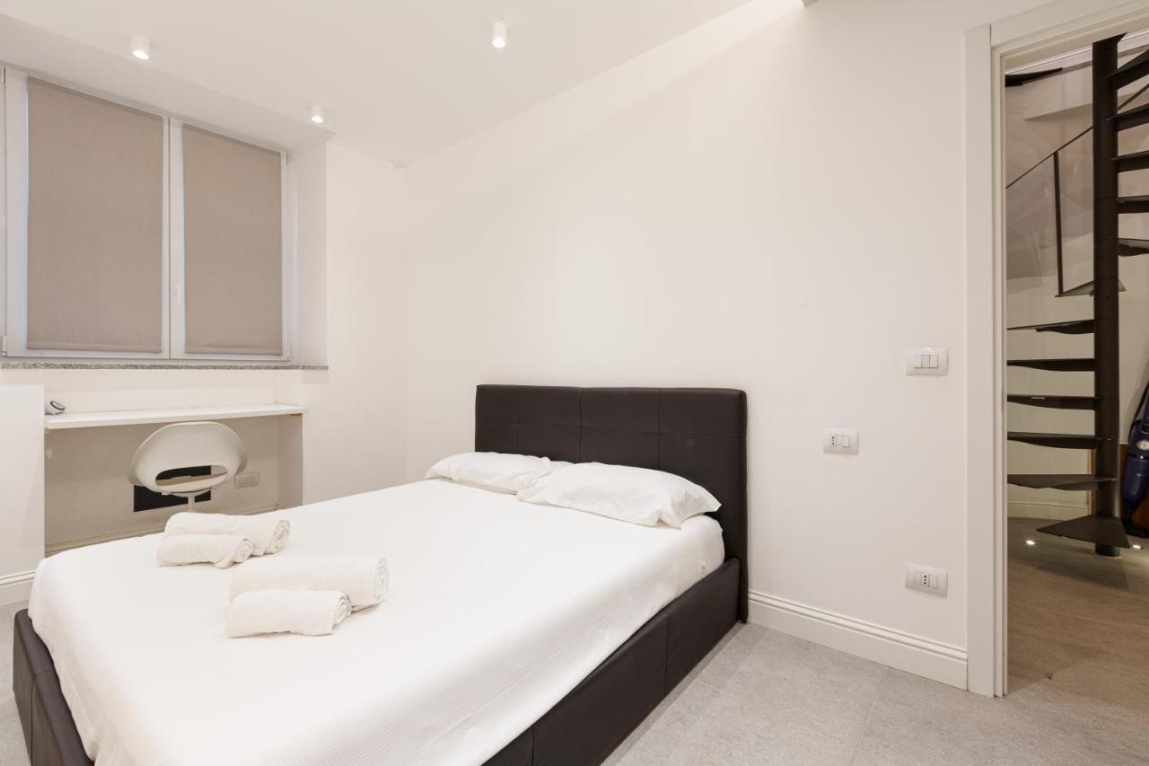 Apt Moscova- Milano Dream! Luaran gambar